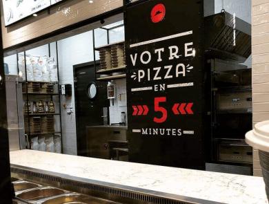 Autocollant porte four Autocollant de la porte du four du magasin Pizza Hut à Monge