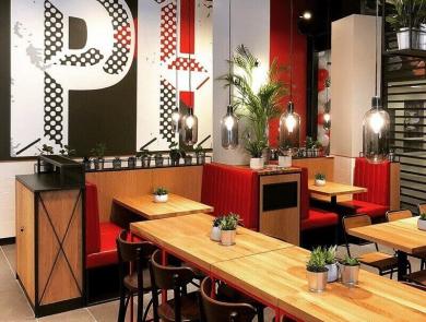 Bench and waste cabinet Bench and waste cabinet at Pizza Hut in Monge