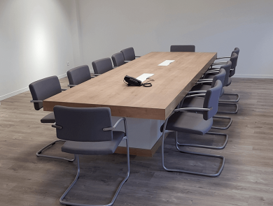 Table de réunion
